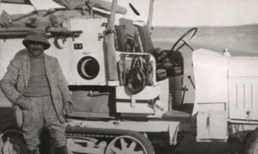 Thumbnail with the Citroën-Kégresse K1 ‘Croissant d'Argent’ and Louis Audouin-Dubreuil
