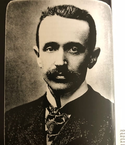 Portrait noir et blanc Adolphe Kegresse