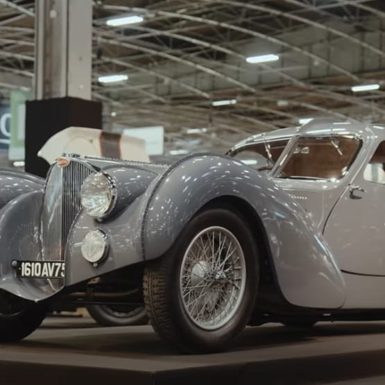 Bugatti Type 57S exposée lors de l'édition 2024 de Rétromobile